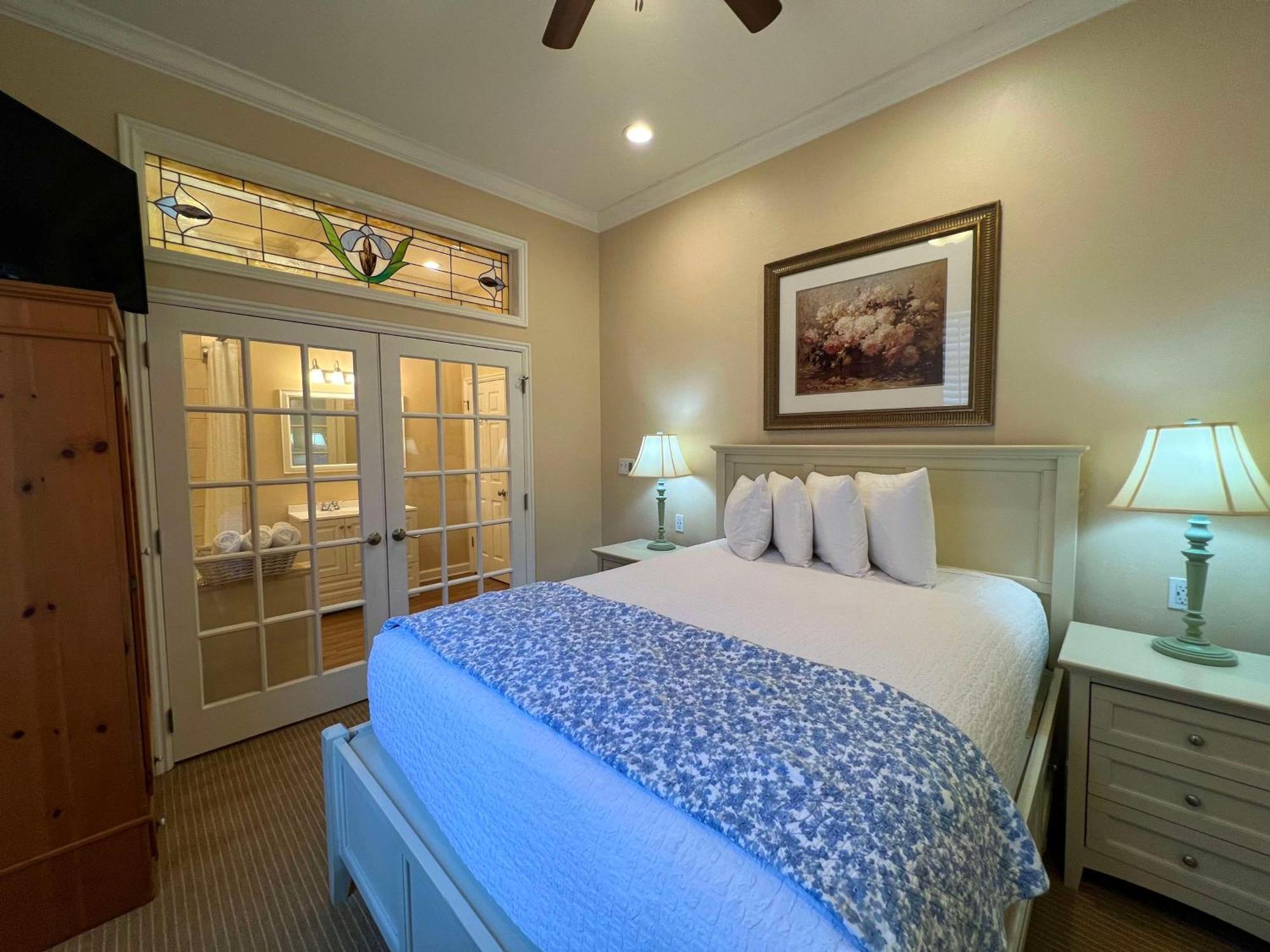 Best Western Grandma'S Feather Bed Mendenhaven Exterior photo